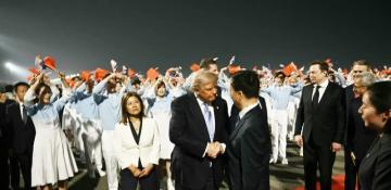 Trump greeted in China for Xi summit
