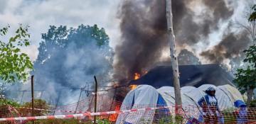 Congo Ebola clinic set ablaze as public outrage grows