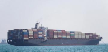 US Navy challenges Iranian blockade as 