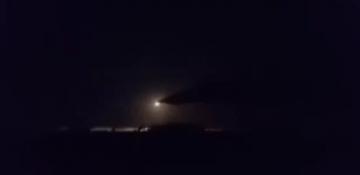 Iran launches missiles toward U.S. warships in Gulf - VIDEO