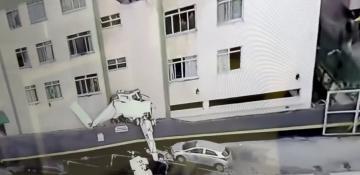 Small aircraft collides with building in Belo Horizonte, Brazil -   VIDEO  