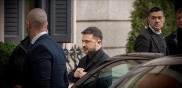Zelenskyy arrives in Romania to take part in Bucharest Nine summit