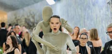 Met Gala 2026 brings bold fashion to New York despite Jeff Bezos boycott -  VIDEO  (World)