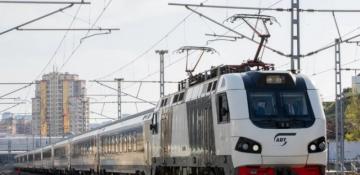 Why is Azerbaijan reopening the Baku–Tbilisi train route now?