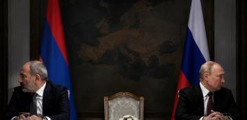  Pashinyan is no longer standing beside Putin 