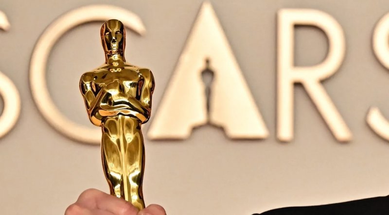 Oscars rule AI actors and writers ineligible for awards