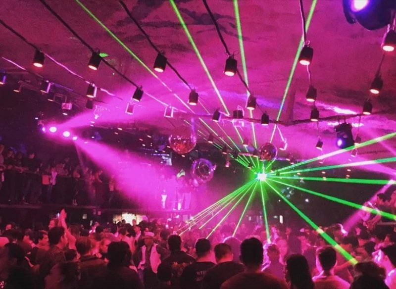 Club in Mexico ups prices for U.S. visitors after Trump criticism 