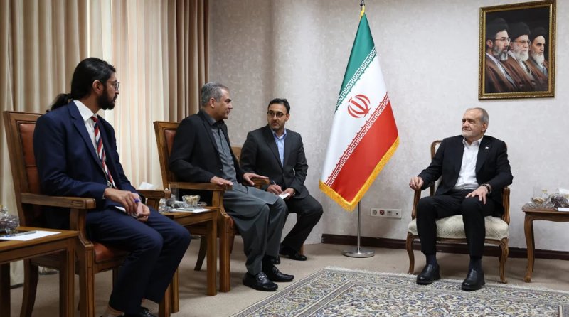 Iran president, Pakistani minister meet again in a week over US talks