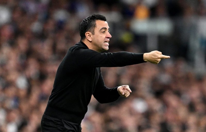 Chelsea court former Barcelona manager Xavi for vacant role
