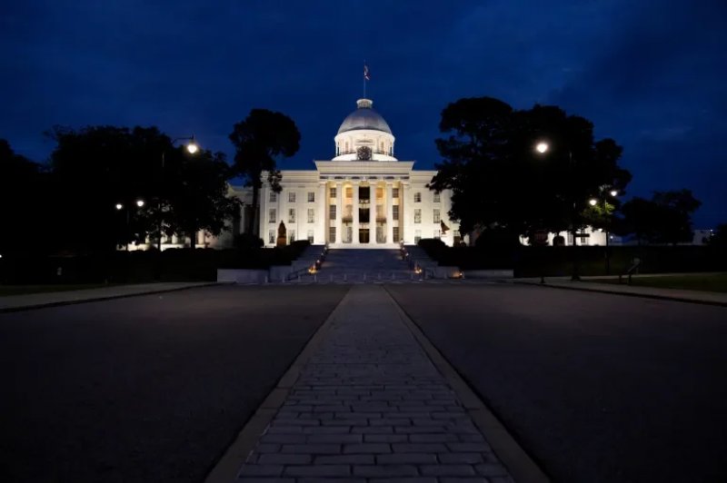 Alabama primaries overshadowed by redistricting battle and possible re-vote