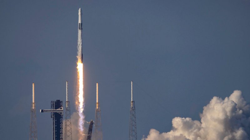 SpaceX prepares for historic IPO as Starship test draws global attention