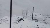 Snowfall in may turns Zojila region into white landscape amid extreme heat in India - VIDEO