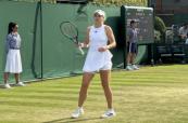 Caty McNally earns first French Open singles victory