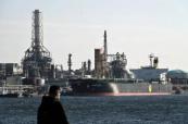 Japan weighs extra budget to ease fuel price impact