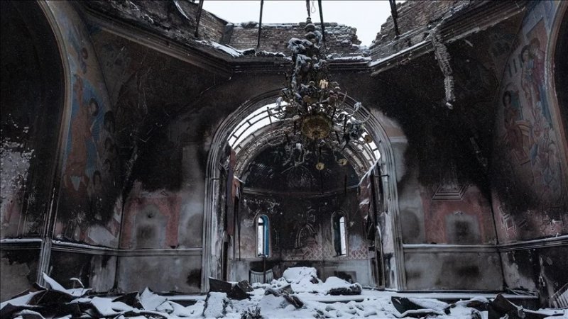 Moscow and Kyiv trade blame over deadly overnight attacks