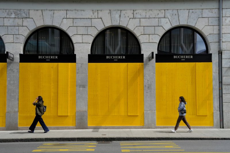 G7 summit at Swiss-French border triggers tight security amid protest fears -  VIDEO 