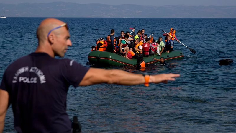 EU strikes deal on migrant return legislation
