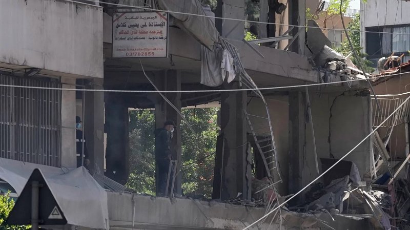 Israeli strikes hit Beirut as tensions rise
