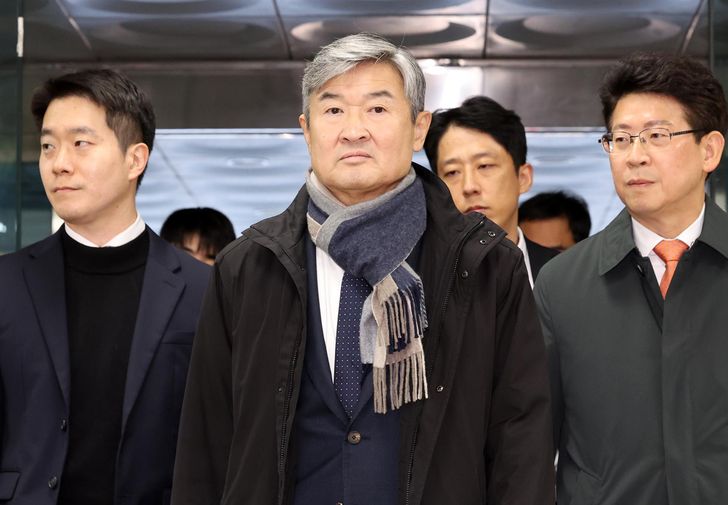 South Korea's ex-spy chief questioned over failed martial law bid