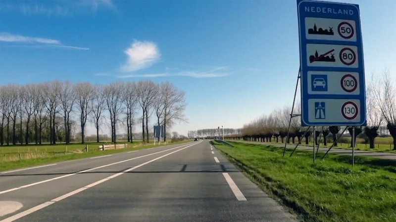 EU orders nine Schengen countries to drop internal border checks