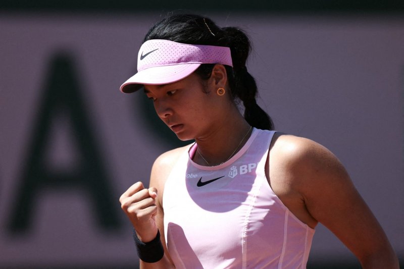 Alex Eala dominates Hon to reach Birmingham Open second round