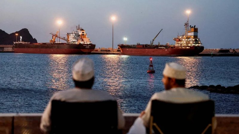 Sailors stressed and exhausted after months trapped by Strait of Hormuz blockade 