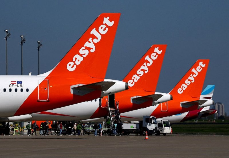 US firm Castlelake seeks MSC partnership for easyJet bid