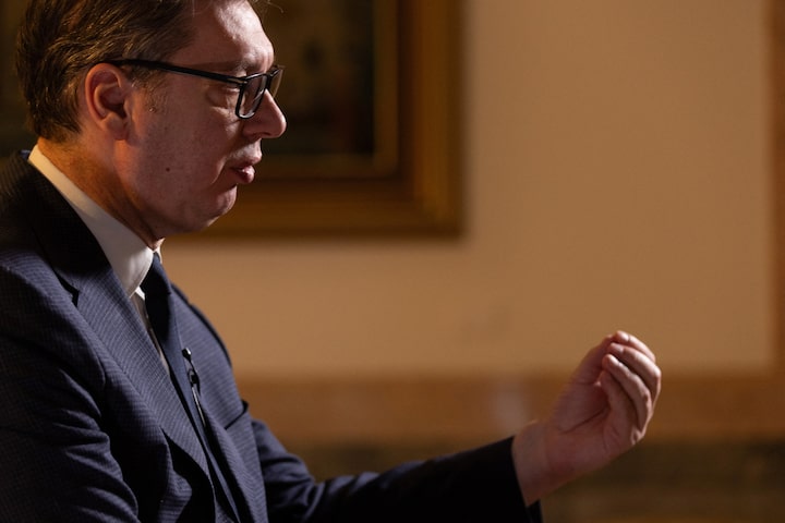 Vucic urged to skip Montenegro summit amid spy fears