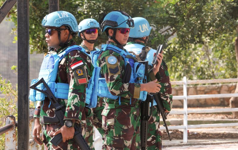 French envoy in Lebanon to discuss UN peacekeeper replacement