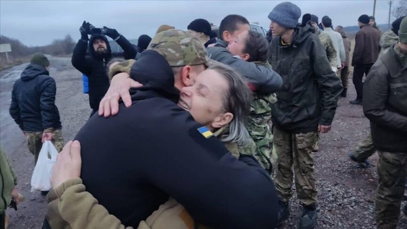 Russia and Ukraine swap 185 prisoners of war each