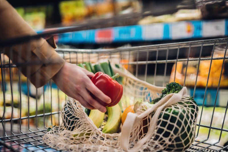 Food markets remain under strain despite modest price decline in May