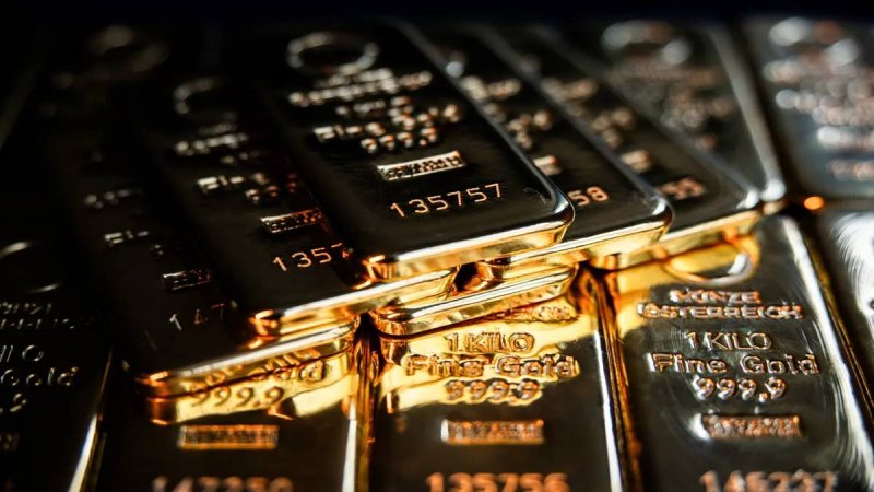 Gold falls about 3% as robust US jobs data cements bets on higher rates 