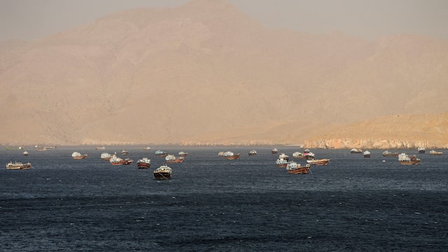 Iran warns: Hormuz strait will be open but ...