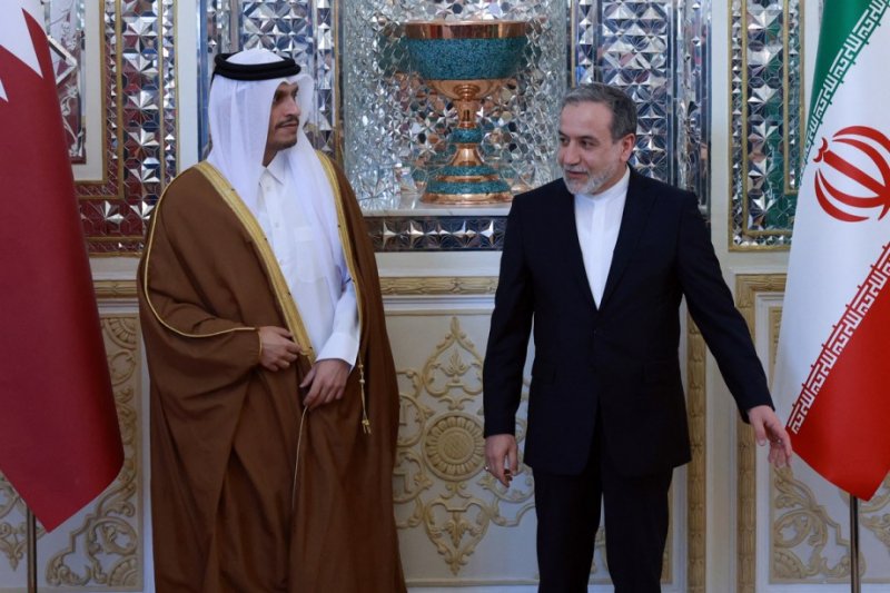 Qatar PM, Iran FM discuss Lebanon, regional escalation