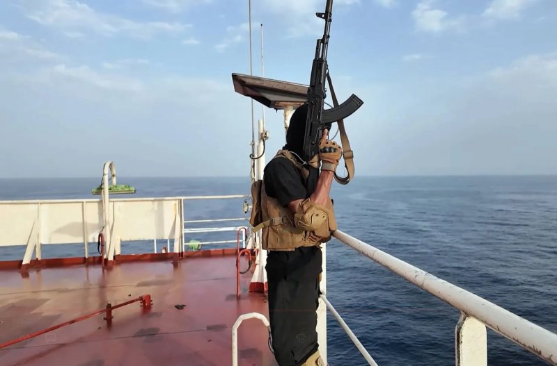 Houthis declare total ban on Israeli shipping in Red Sea