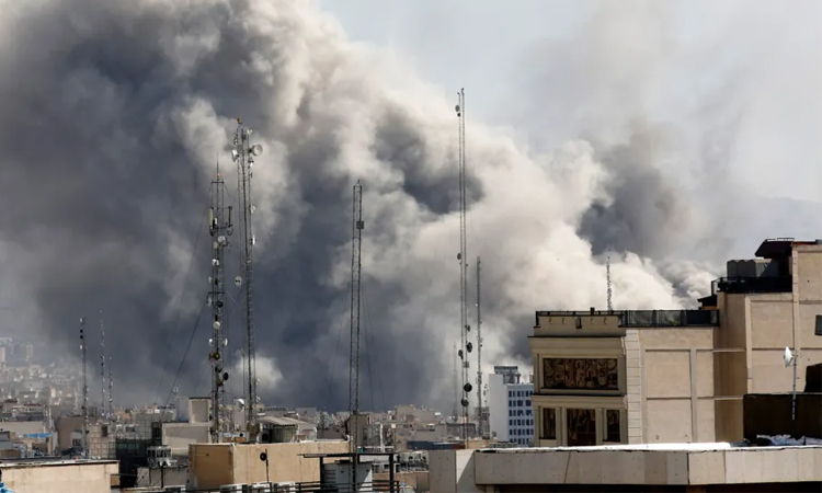  Breaking:  Large blasts heard in Tehran as Israeli strikes continue -  VIDEO 