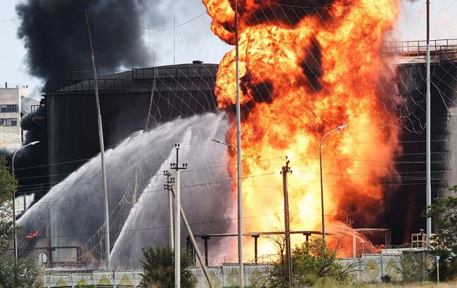 Ukraine claims strike on Crimea's key oil depots, Russia's FSB command post