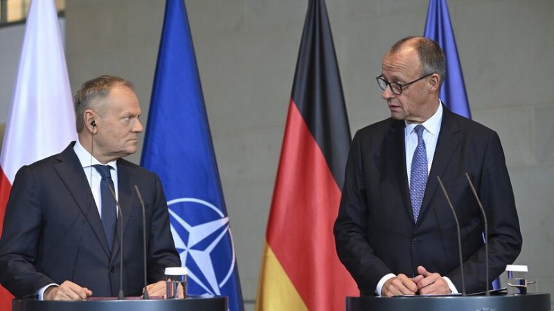 Germany returns stolen WWII artifacts to Poland in historic gesture
