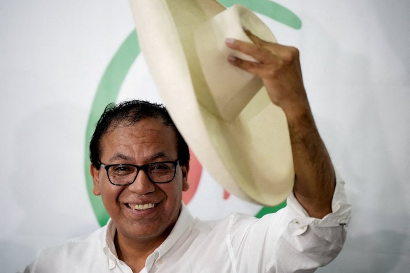 Peru’s presidential runoff sees leftist Sanchez in the lead