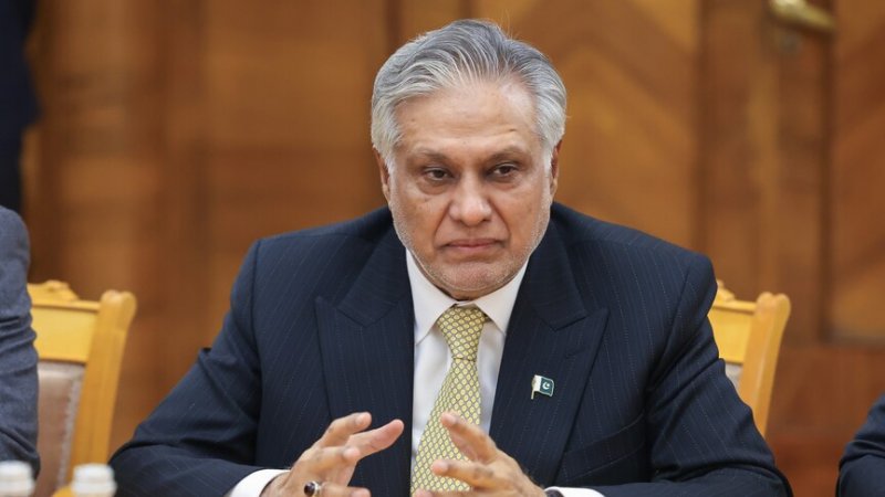 Pakistan demands release of 11 seamen held by Somali pirates
