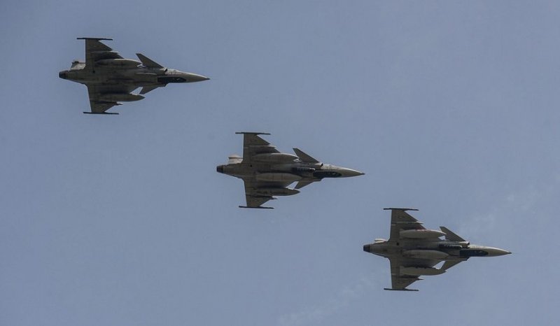 Sweden provides Ukraine with new jet fighter