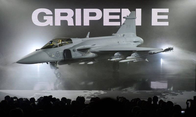 Will Sweden-provided Gripen fighters give Ukraine an edge against Russia?