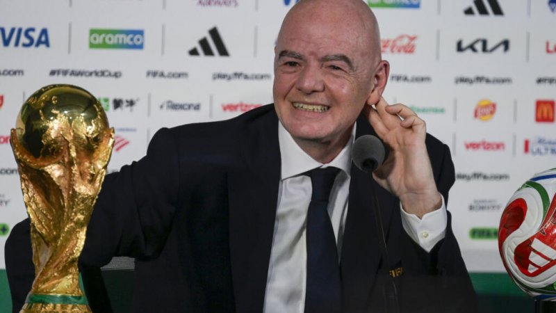 Infantino defends visa and ticket issues ahead of World Cup