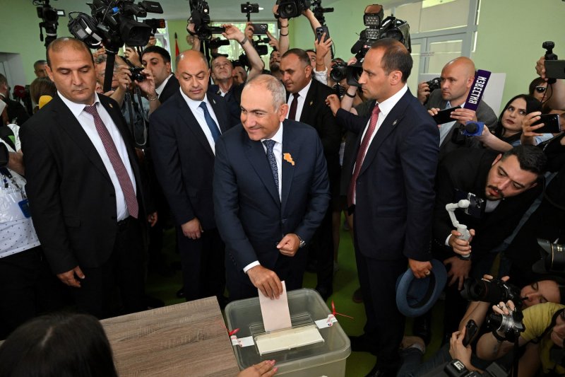  Can Pashinyan leave Moscow’s orbit without paying the price?  (June 11, 2026)