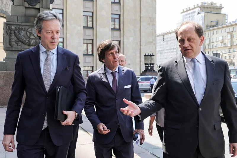 French, UK, German ambassadors hold Moscow talks amid Ukraine peace push