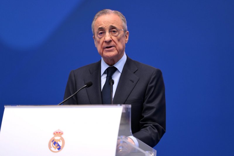El Clasico war: Barcelona sues Florentino Perez