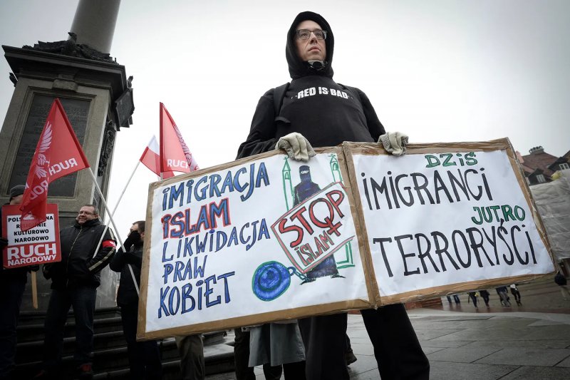  Behind Poland’s European mask: Antisemitism, islamophobia and the war on migrants   (June 13, 2026)