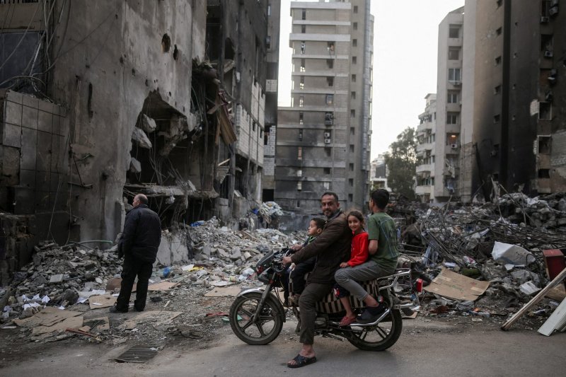 UK, Qatar, and France send delegation to Lebanon