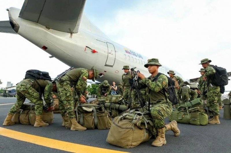 Ecuador allows foreign troops with immunity