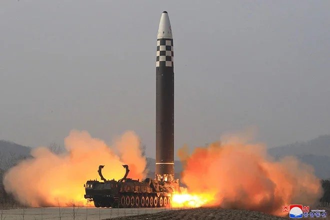 Iran fires fresh missile salvos at Israel